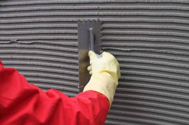 免背膠瓷磚膠的市場優勢